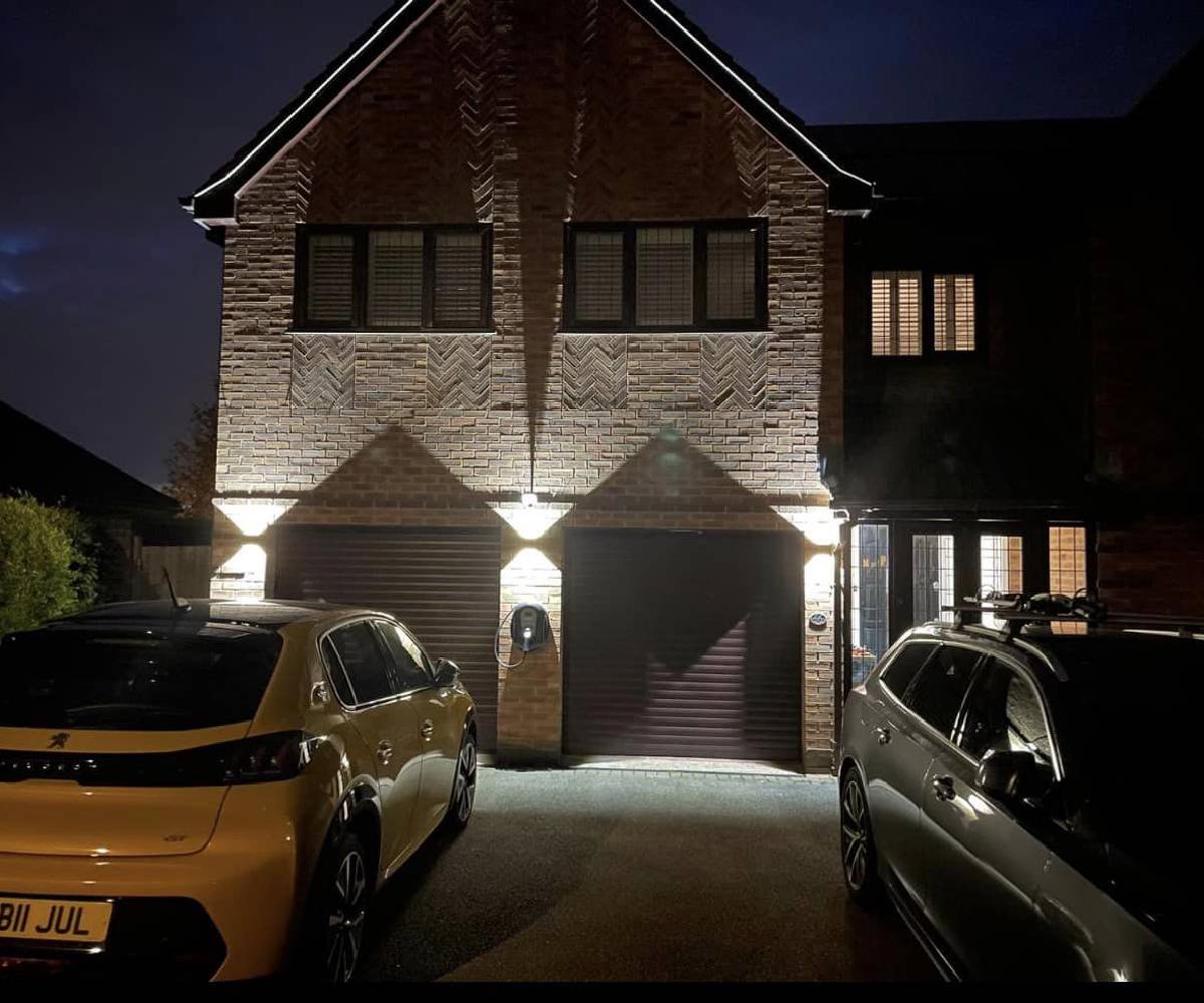 Electricians in Lichfield and Staffordshire. Electricians in Lichfield and Staffordshire.